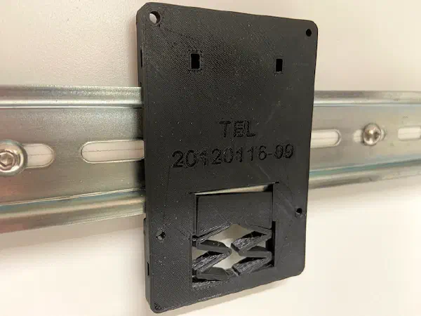 Raspberry Pi DIN Rail Adaptor Kit (35mm) - Pi's 2,3,4 + Other Devices