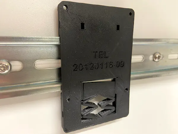 Raspberry Pi DIN Rail Adaptor Kit (35mm) - Pi's 2,3,4 + Other Devices