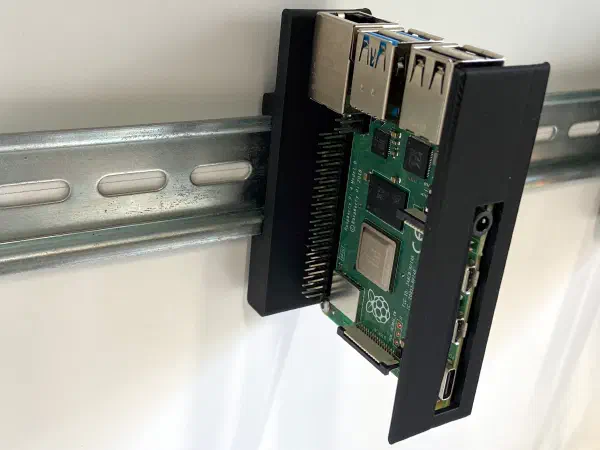 Raspberry Pi DIN Rail Adaptor Blade Kit (35mm) - Fits Pi's 2,3,4