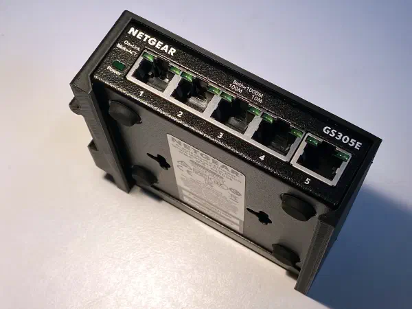 NETGEAR DIN Rail Mounting Adaptor Kit for NETGEAR GS305/E Switch